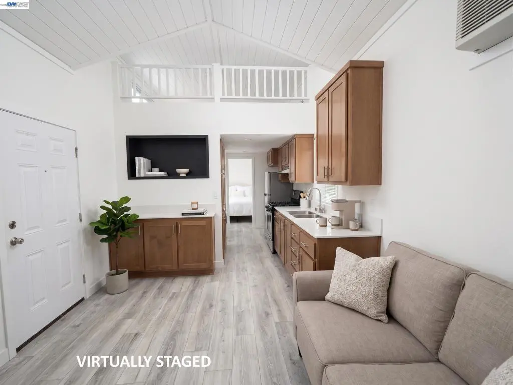 Manufactured In Park for sale at 5878 Garlic Farm Dr, Gilroy, CA featuring 1 bed and 1 bath