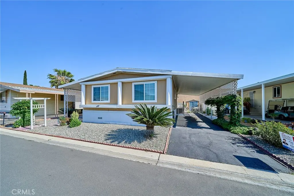 Manufactured In Park for sale at 4000 Pierce Street 168, Riverside, CA featuring 3 beds and 2 baths