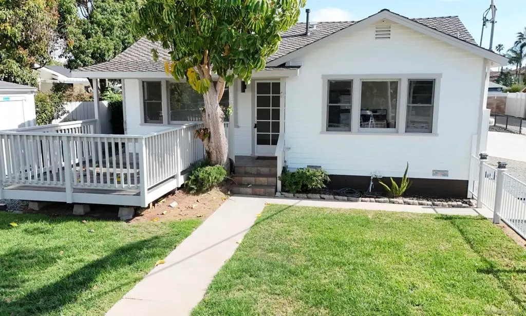 Single Family Residence for sale at 1027 Knowles Ave, Carlsbad, CA featuring 4 beds and 4 baths
