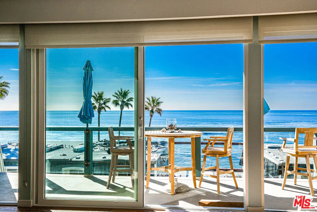 Residential Lease for rent at 11874 Coral Reef Lane, Malibu, Los Angeles County, CA featuring 2 beds and 2 baths