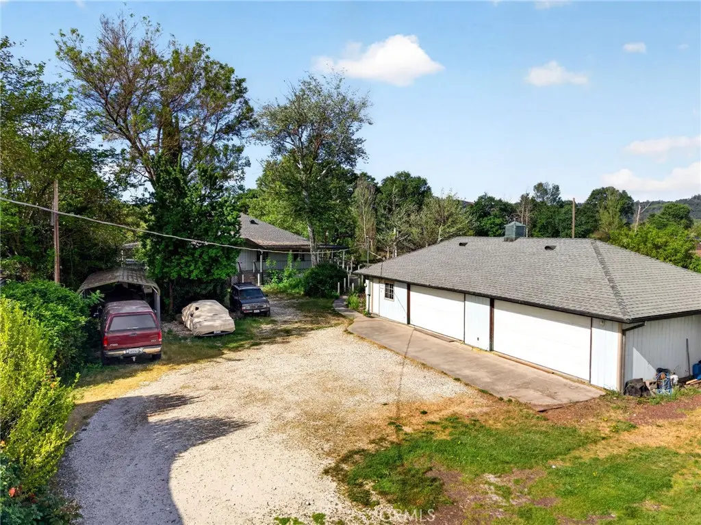 Single Family Residence for sale at 7365 Old Highway 53, Clearlake, CA featuring 3 beds and 3 baths