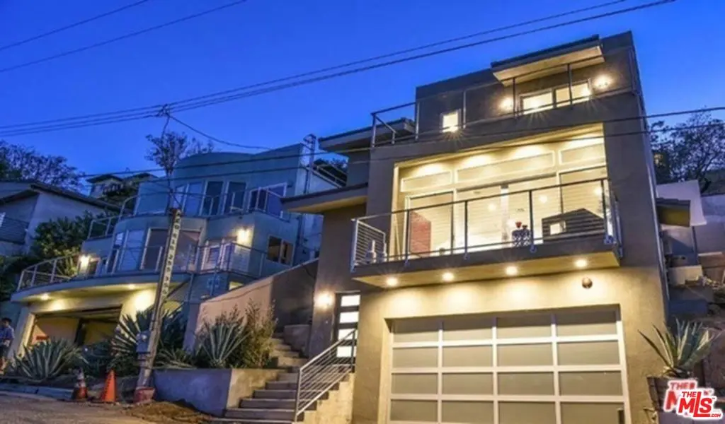 Residential Lease for rent at 649 Cross Avenue, Los Angeles, Los Angeles County, CA featuring 3 beds and 3 baths