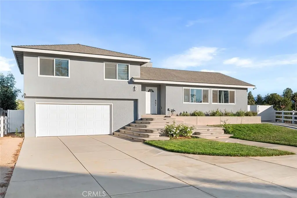 Single Family Residence for sale at 1436 Hilltop, Norco, CA featuring 4 beds and 2 baths