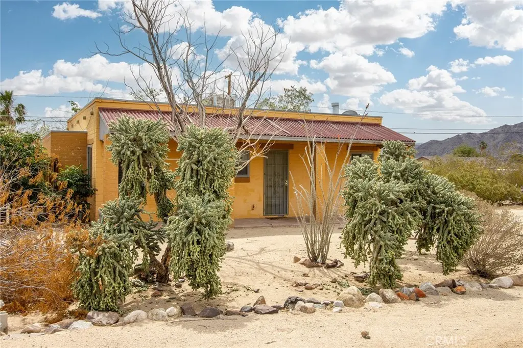 6155 Cahuilla, 29 Palms, CA — listing photo 1
