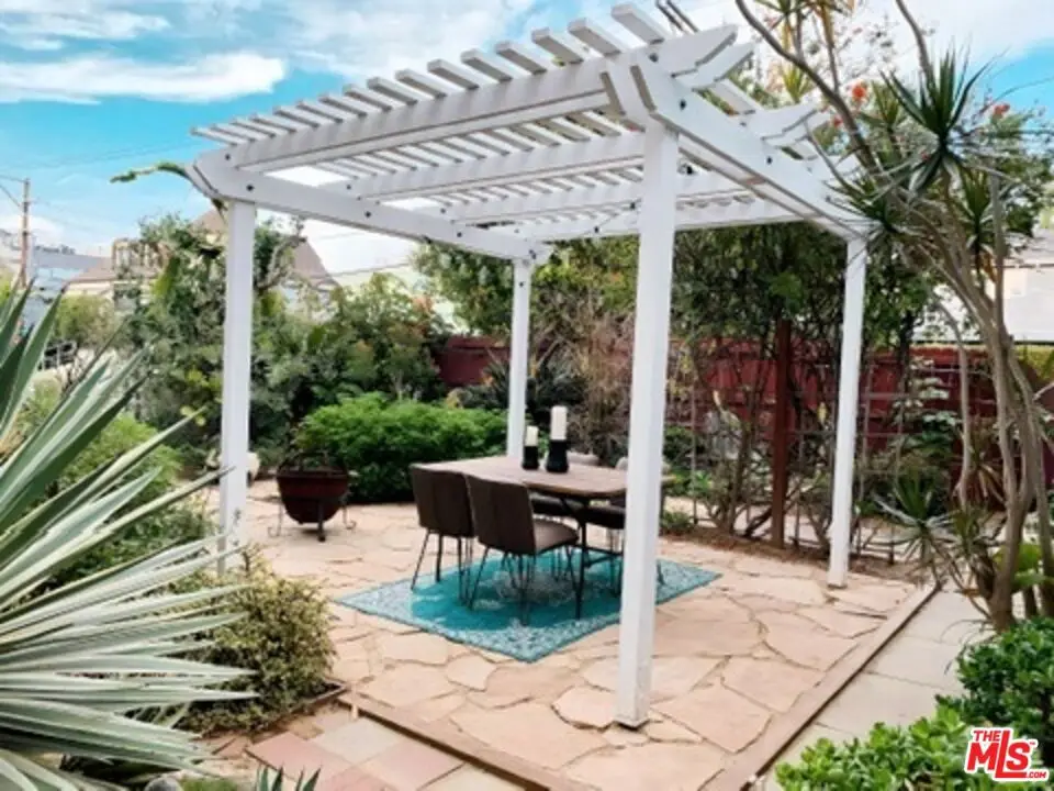 2303 Dell Avenue, Venice, CA — listing photo 1