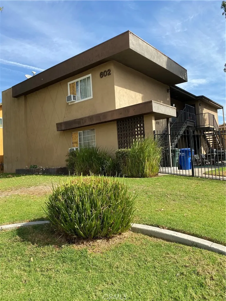 602 Karesh Avenue, Pomona, CA — listing photo 1