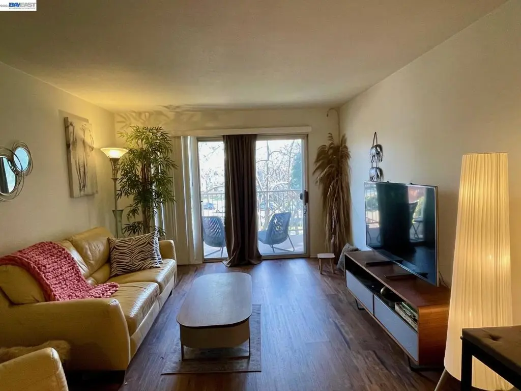 Condominium for sale at 38500 Paseo Padre Pkwy 313, Fremont, CA featuring 1 bed and 1 bath