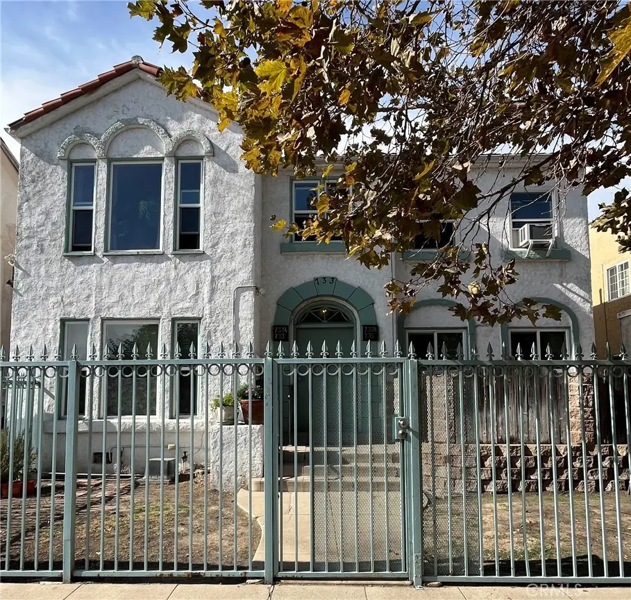 733 N RIDGEWOOD Place, Hollywood, CA — listing photo 1