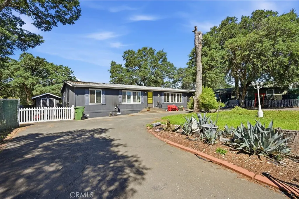 3289 Brown, Clearlake, CA — listing photo 1