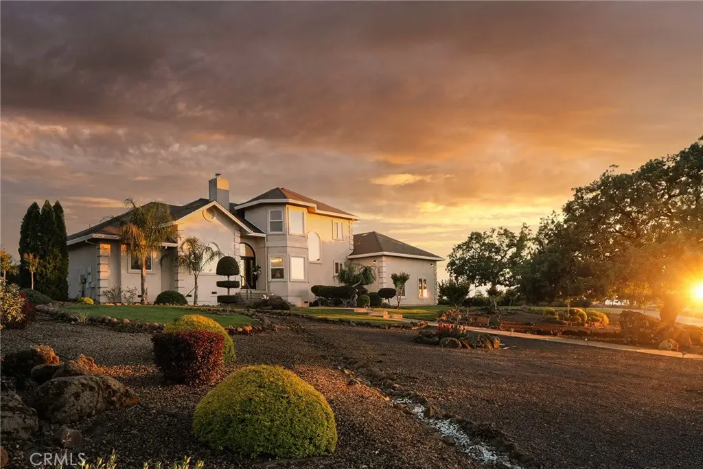 Single Family Residence for sale at 84 Eagle Nest, Chico, CA featuring 3 beds and 3 baths