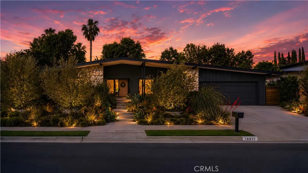 18837 Paseo Nuevo, Tarzana, CA — listing photo 1