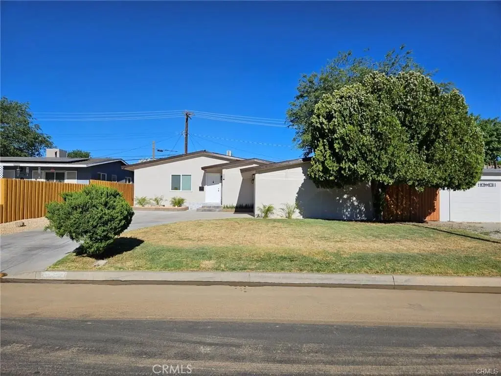 Single Family Residence for sale at 44027 Heaton Avenue, Lancaster, CA featuring 3 beds and 1 bath