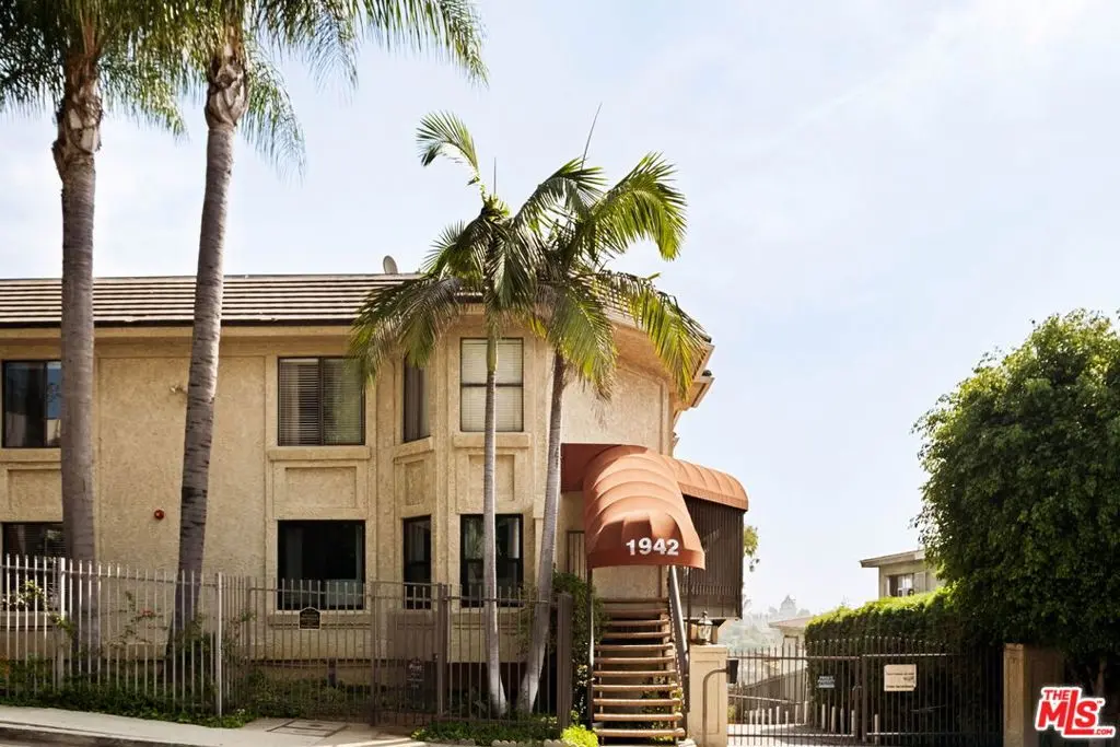 Condominium for sale at 1942 Grace Avenue 118, Los Angeles, CA featuring 2 beds and 2 baths