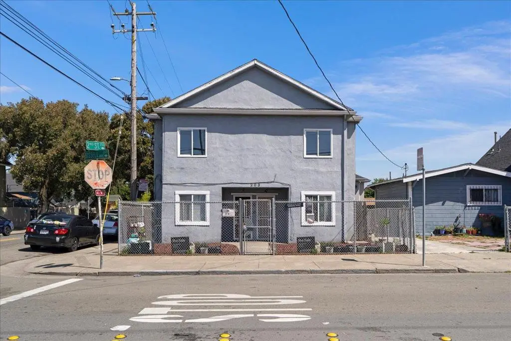 Quadruplex for sale at 203 Bissell Avenue, Richmond, CA