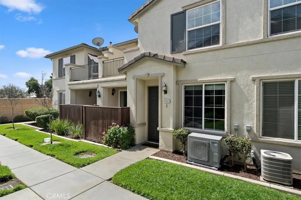 Townhouse for sale at 41960 Davenport C, Murrieta, CA featuring 3 beds and 3 baths