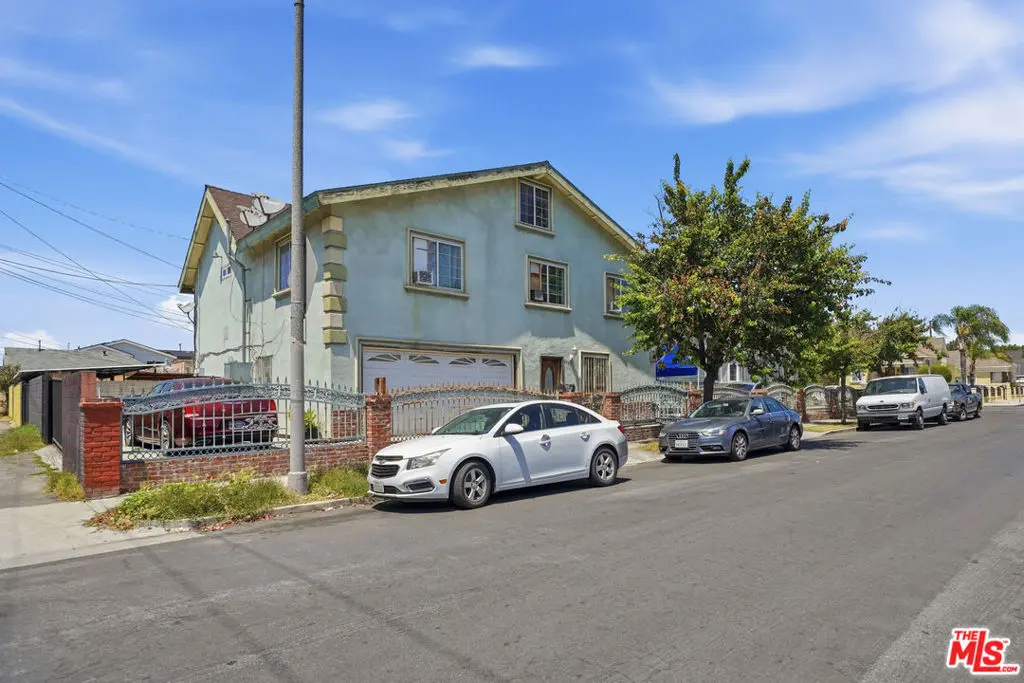 Residential Income for sale at 856 E 22nd Street, Los Angeles, CA featuring 5 beds and 4 baths