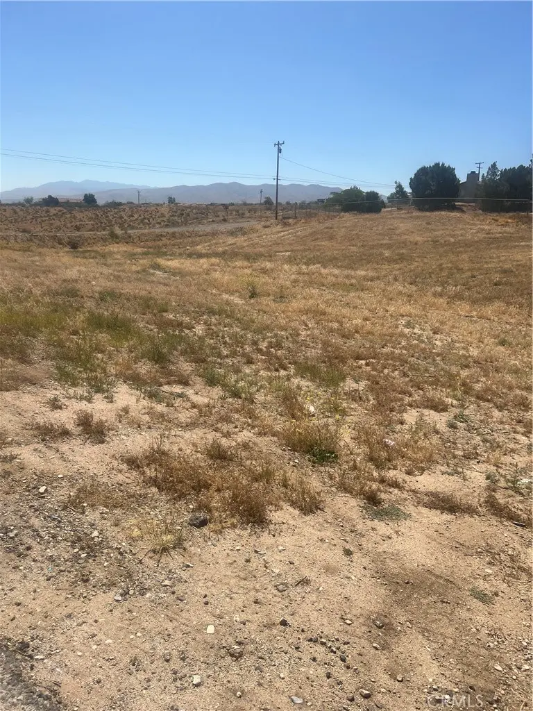 15 Hackberry Street, Hesperia, CA — listing photo 1