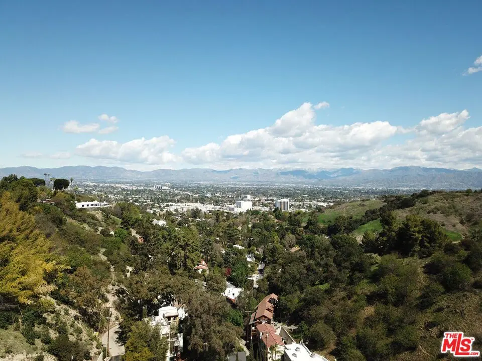 3905 N Hopevale Drive, Sherman Oaks, CA — listing photo 1