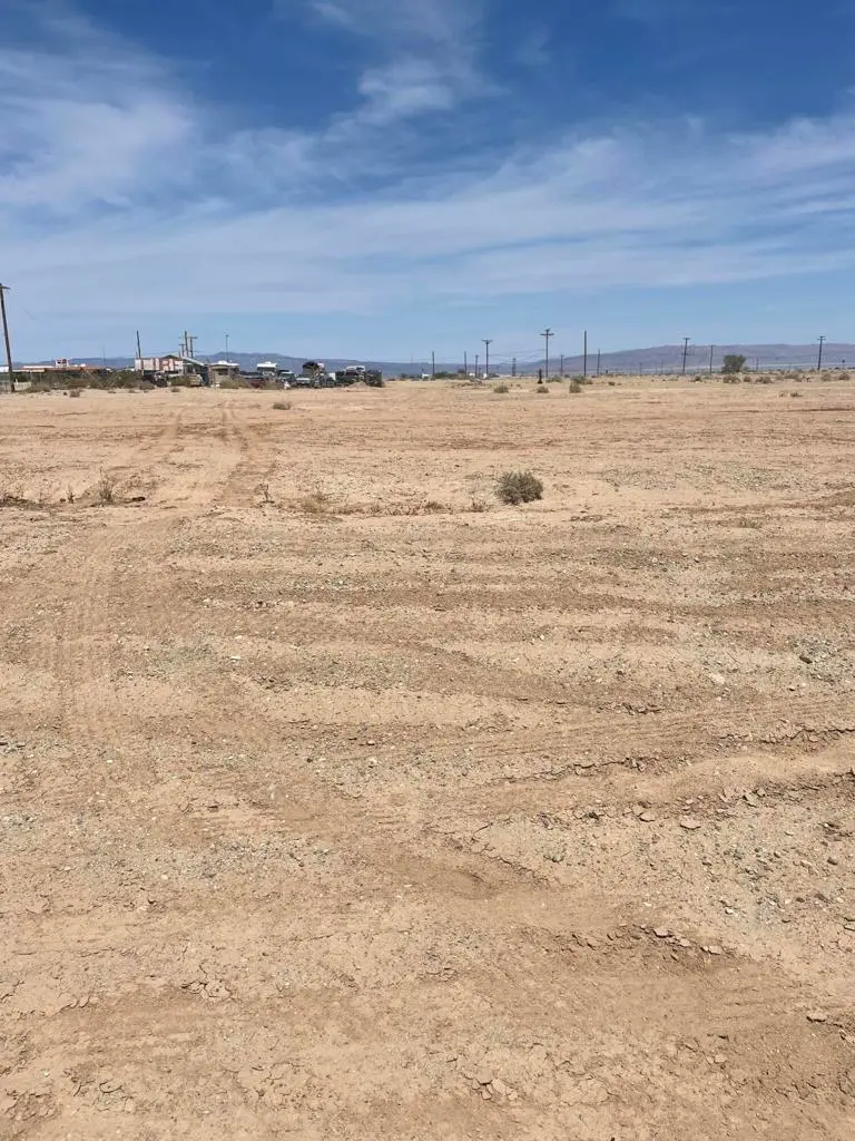2074 Center Street, Thermal, CA — listing photo 1