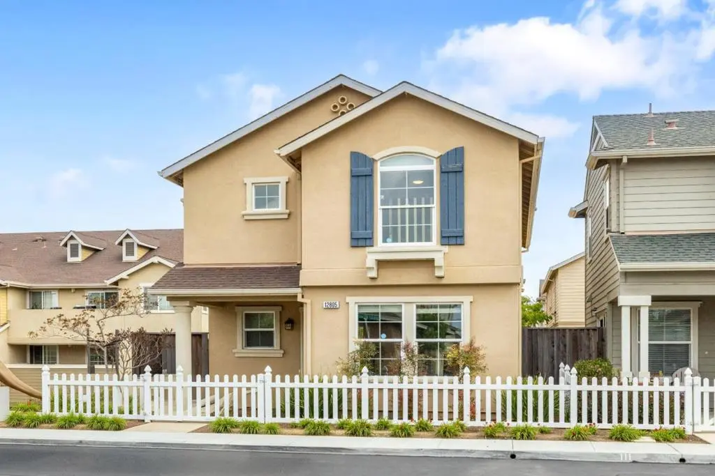12805 Rogge Village Loop, Salinas, CA — listing photo 1