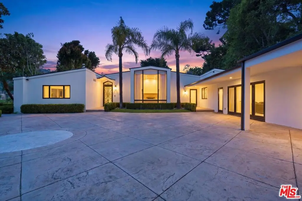 Residential Lease for rent at 999 Casiano Road, Los Angeles, Los Angeles County, CA featuring 4 beds and 5 baths