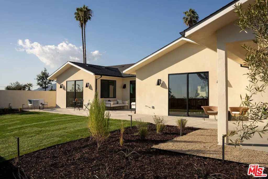 3458 Monterosa Drive, Altadena, CA — listing photo 1