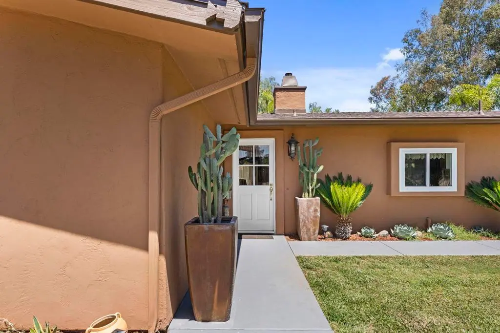 30265 Miller Road, Valley Center, CA — listing photo 1