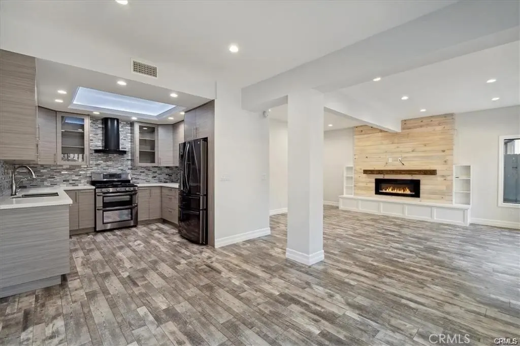 10831 Roycroft Street 72, Sun Valley, CA — listing photo 1