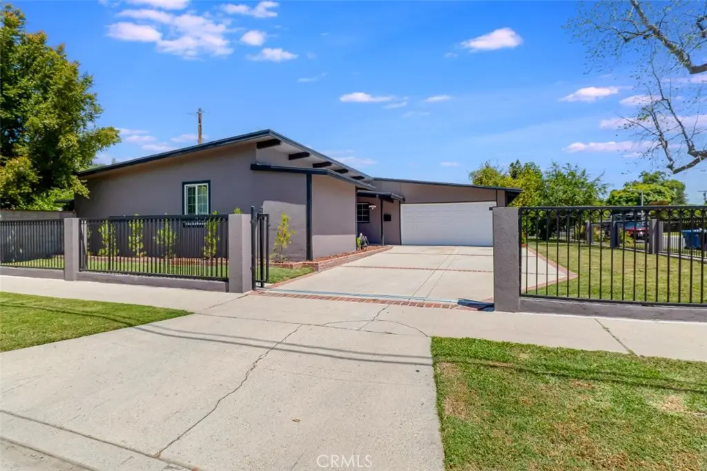 18027 Hatton Street, Reseda, CA — listing photo 1