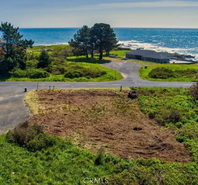 974 Lower Pacific, Shelter Cove, CA — listing photo 1