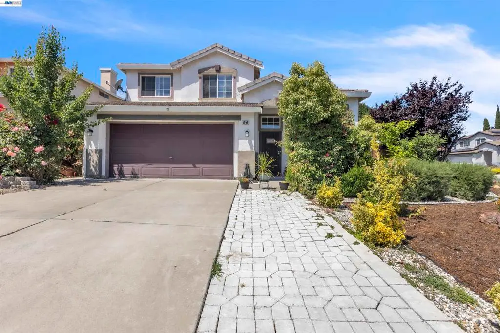 Single Family Residence for sale at 5059 Glenhollow Way, Antioch, CA featuring 3 beds and 3 baths