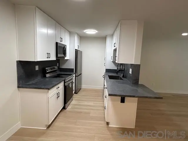 Apartment for rent at 811 W Nutmeg 102, San Diego, CA featuring 1 bed and 1 bath