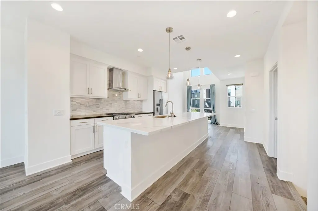 1658 Topanga, Costa Mesa, CA — listing photo 1