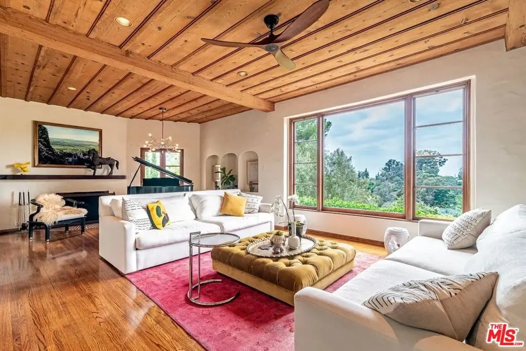 Residential Lease for rent at 3351 N Knoll Drive, Los Angeles, Los Angeles County, CA featuring 5 beds and 6 baths