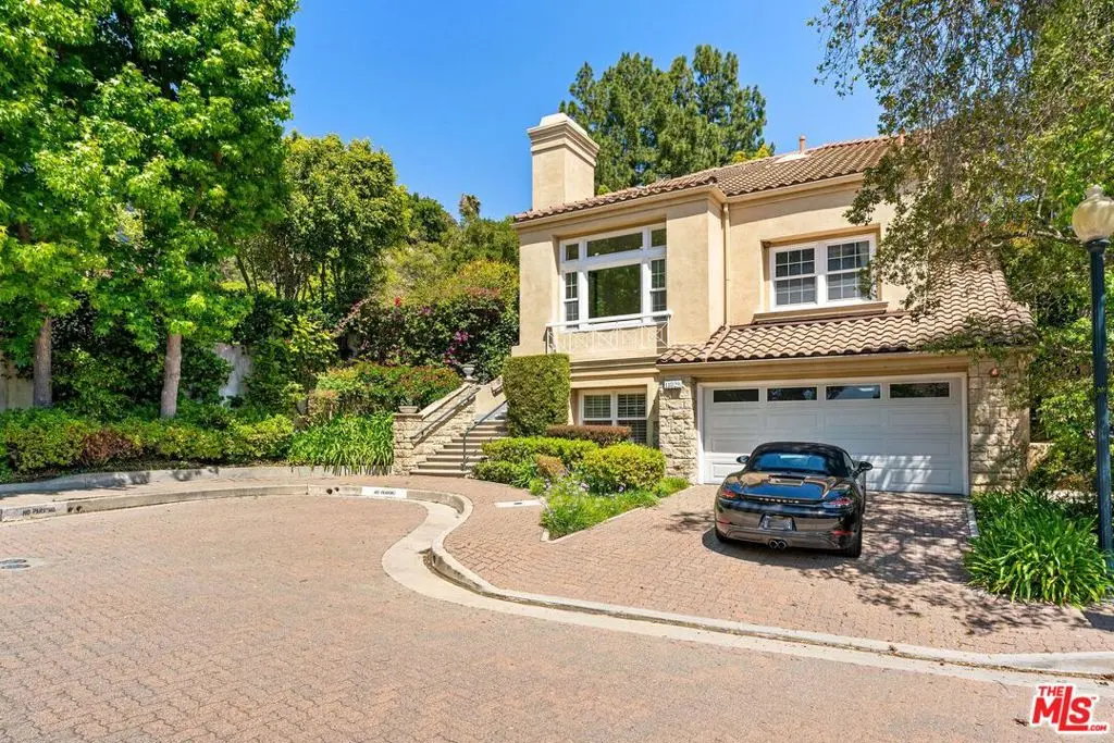 Single Family Residence for sale at 11829 Henley Lane, Los Angeles, CA featuring 4 beds and 4 baths