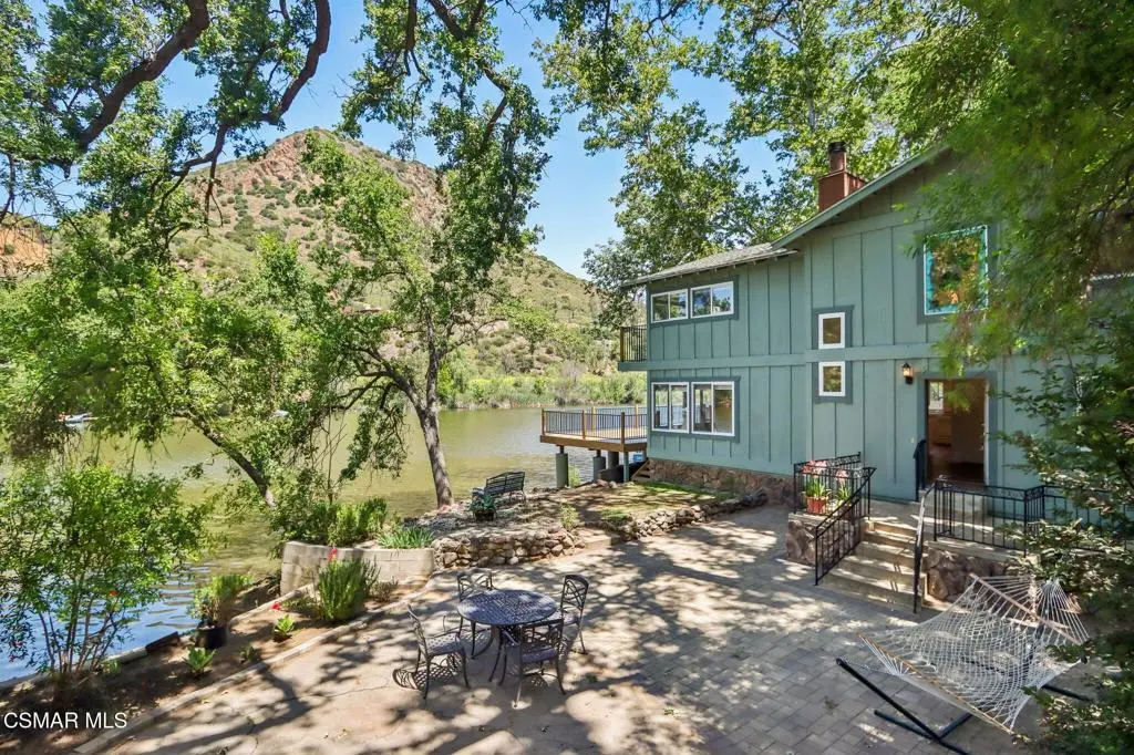 Residential Lease for rent at 29311 Lakeshore Drive, Agoura Hills, Los Angeles County, CA featuring 5 beds and 2 baths