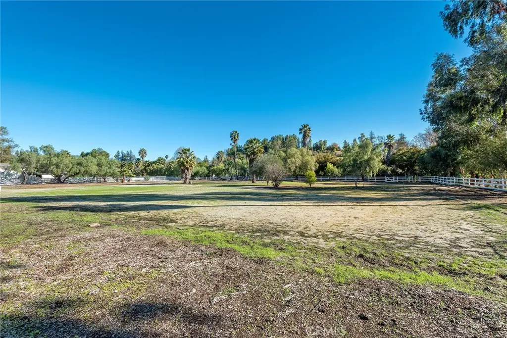 5546 PARADISE VALLEY Road, Hidden Hills, CA — listing photo 1