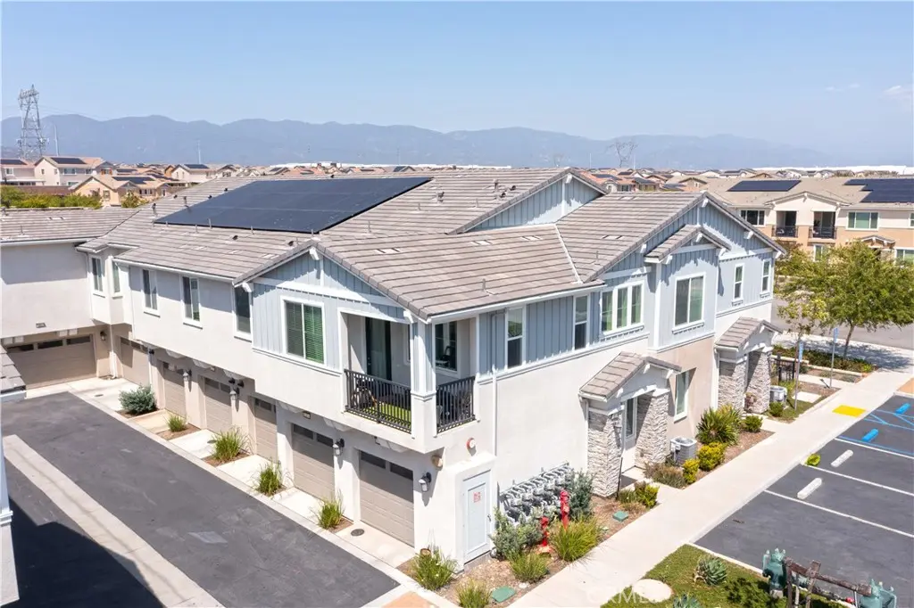 16570 Wyndham 1, Fontana, CA — listing photo 1