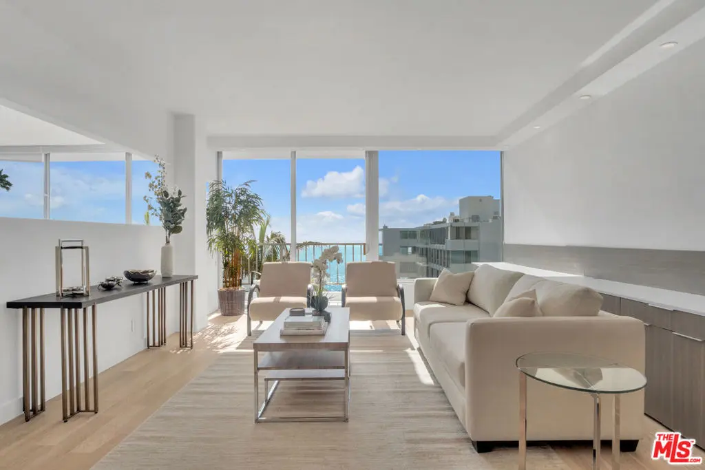 17350 W Sunset Boulevard 303, Pacific Palisades, CA — listing photo 1