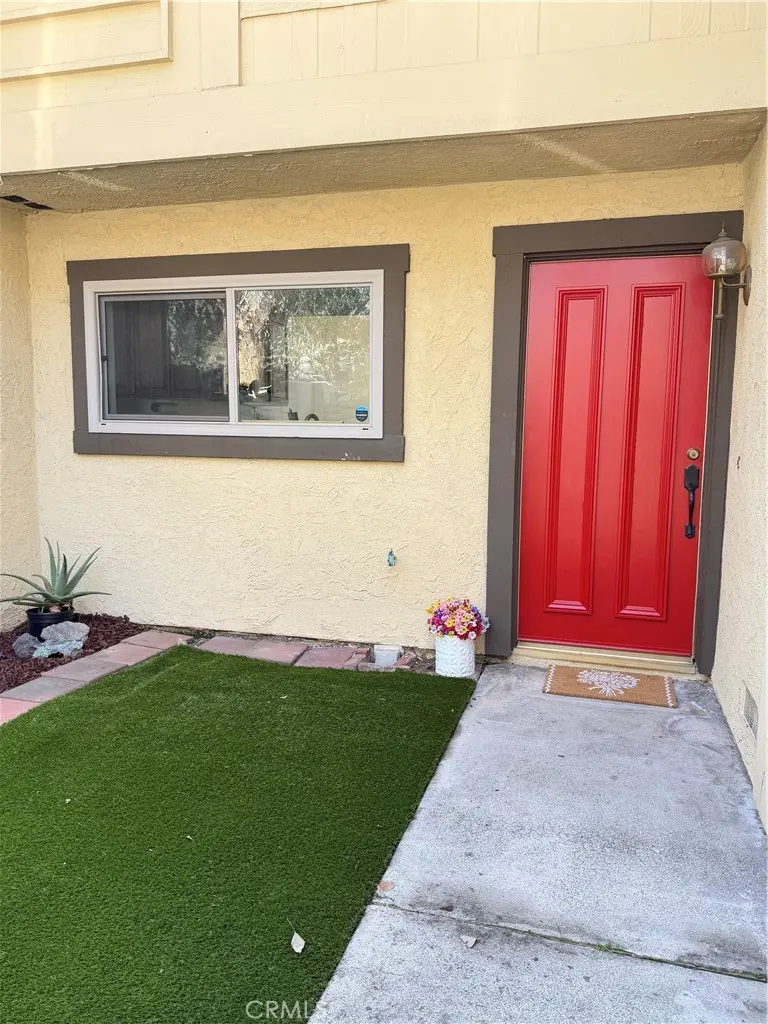 2618 N Tustin D/34, Santa Ana, CA — listing photo 1