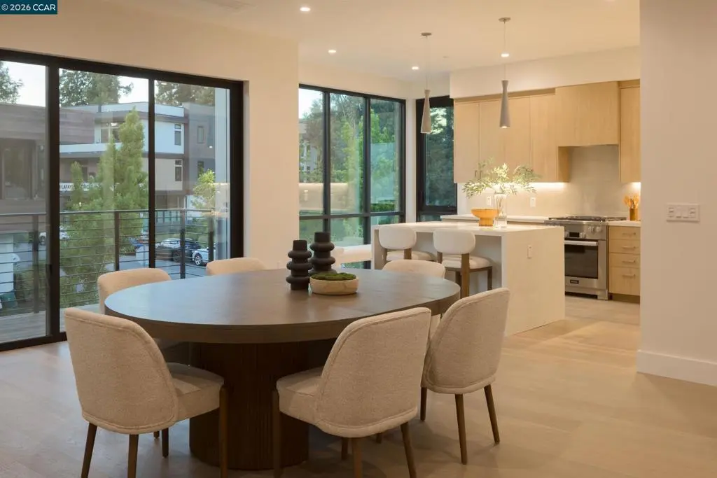 Condominium for sale at 950 Hough Ave 201, Lafayette, CA featuring 3 beds and 3 baths