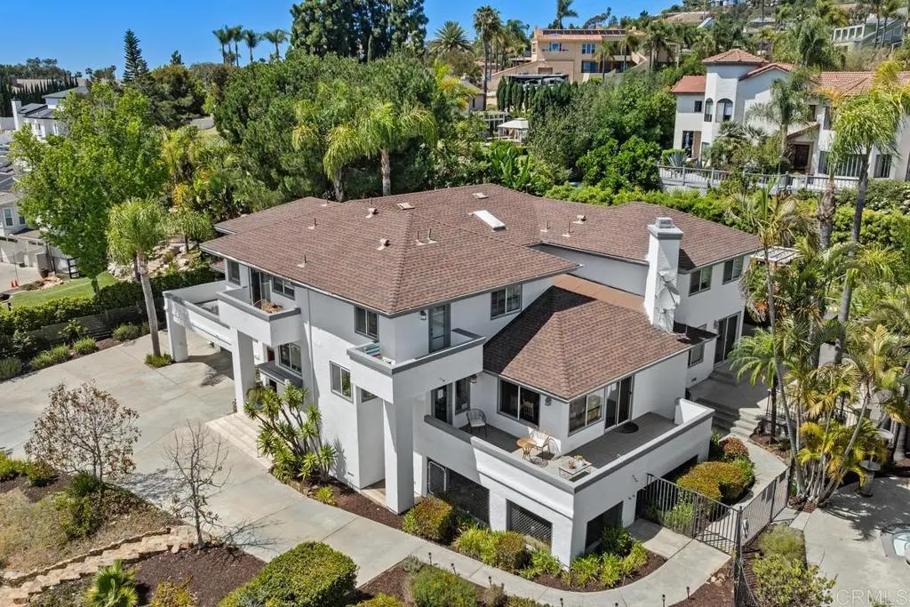 Single Family Residence for sale at 2912 Managua Place, Carlsbad, CA featuring 6 beds and 6 baths