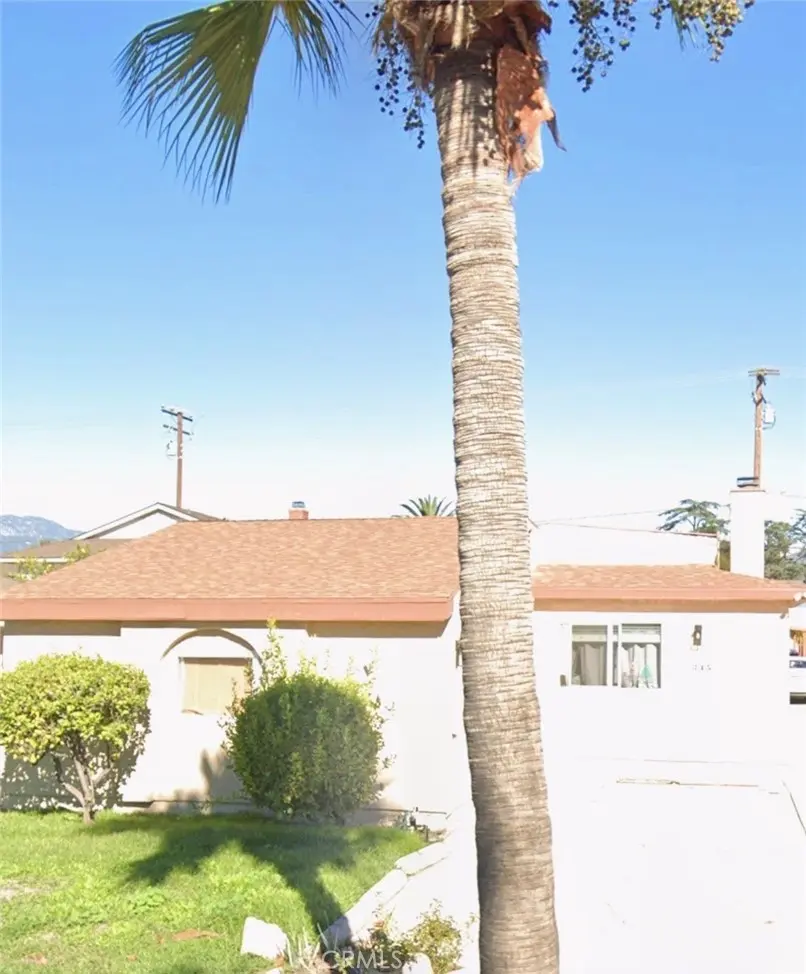 Residential Lease for rent at 345 E college Street, Covina, Los Angeles County, CA featuring 2 beds and 2 baths