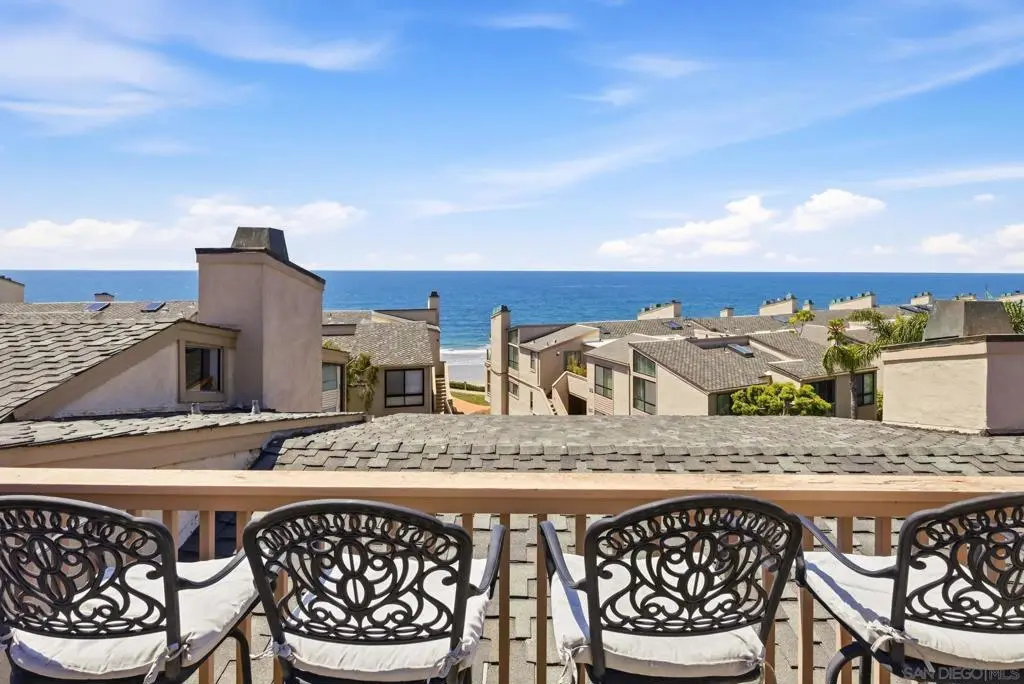 Condominium for sale at 591 S Sierra 42, Solana Beach, CA featuring 2 beds and 3 baths