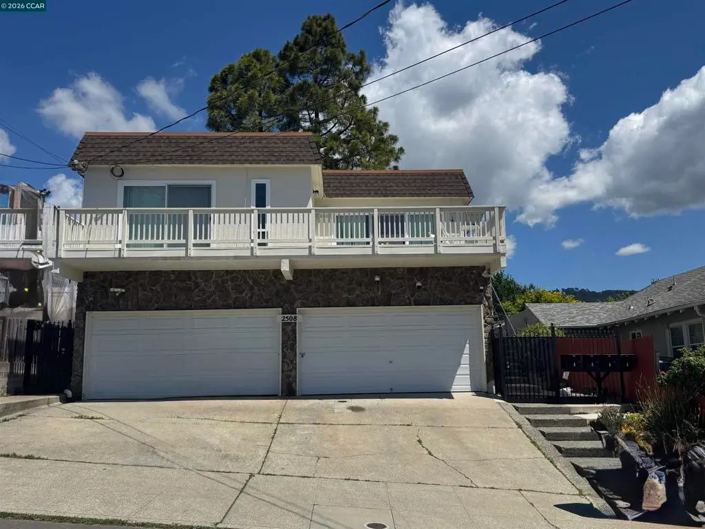 Quadruplex for sale at 2508 Damuth St, Oakland, CA