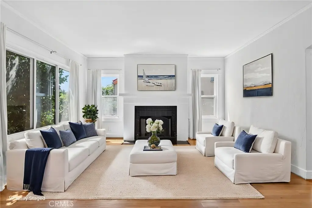 Residential Lease for rent at 1145 N Genesee, Los Angeles, Los Angeles County, CA featuring 2 beds and 1 bath