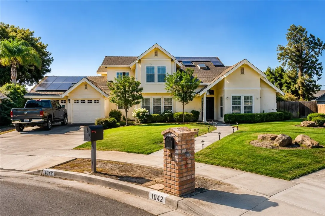 Single Family Residence for sale at 1042 Robinson Court, Hanford, CA featuring 5 beds and 3 baths