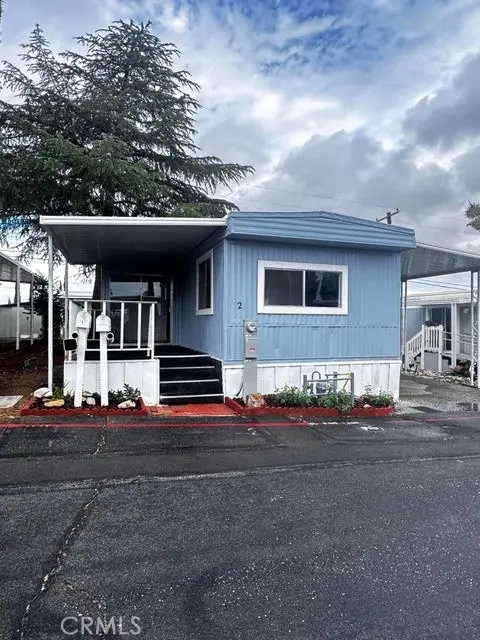 7425 Church Street 2, Yucca Valley, CA — listing photo 1