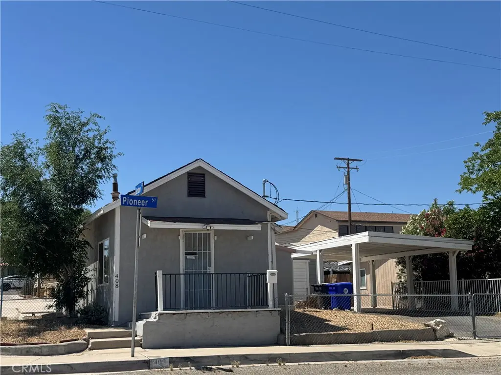 408 Pioneer Street, Barstow, CA — listing photo 1