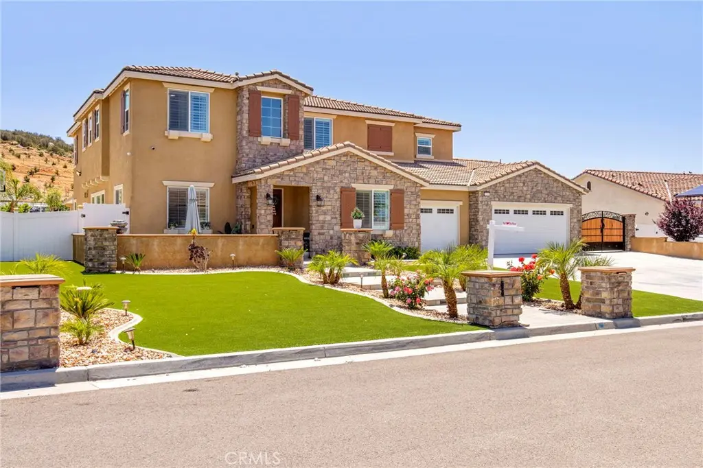 Single Family Residence for sale at 32797 Hayden, Menifee, CA featuring 5 beds and 5 baths